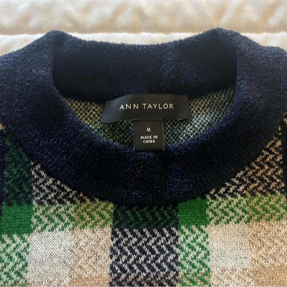 Ann Taylor Women’s Crewneck Plaid Sweater - Green, Navy, Tan - Size M - Picture 3 of 7